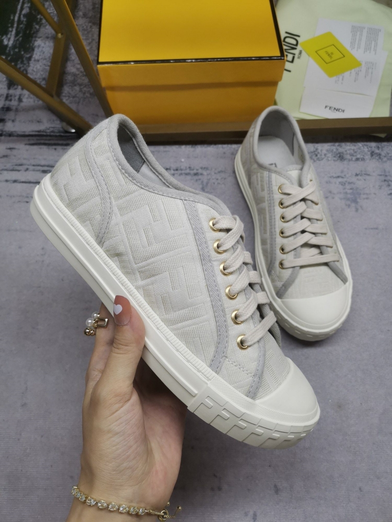 F**di casual shoes